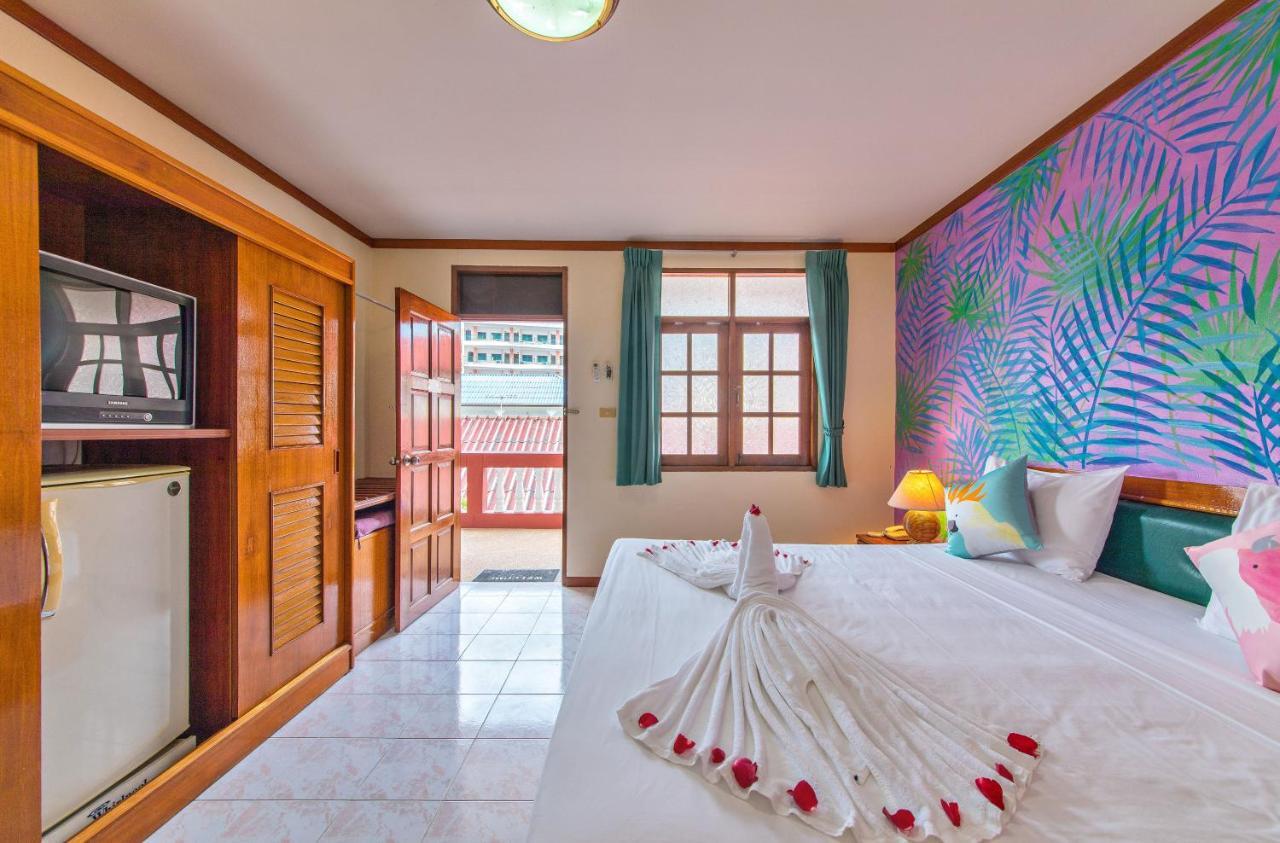 Panda Hotel Patong Kültér fotó