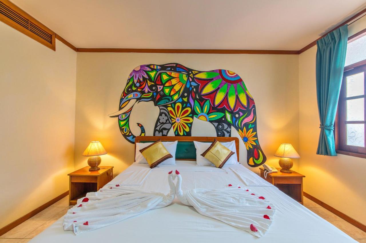 Panda Hotel Patong Kültér fotó