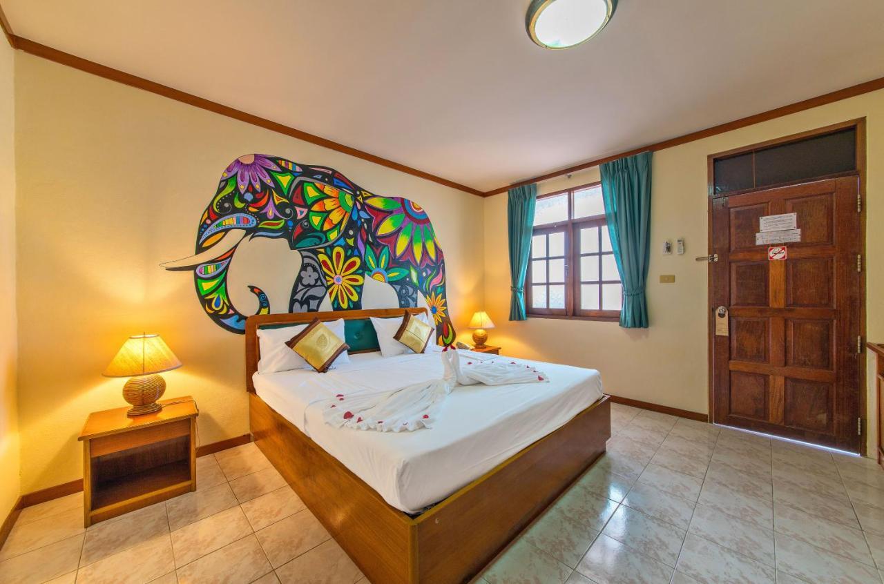 Panda Hotel Patong Kültér fotó