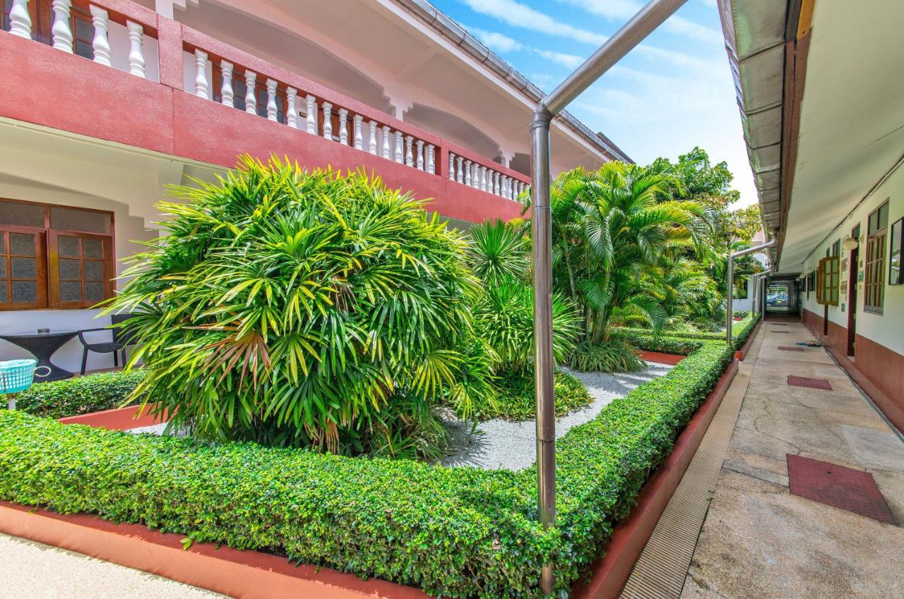 Panda Hotel Patong Kültér fotó